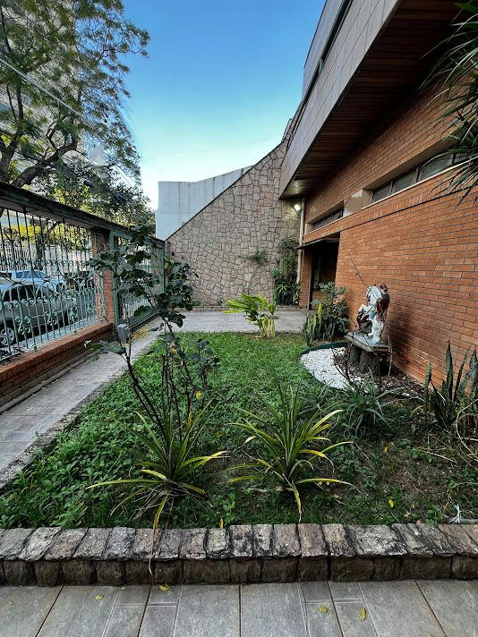 Sobrado em Jardim Avelino - 300m² | 3 dormitórios | 10 vagas - miniatura 4