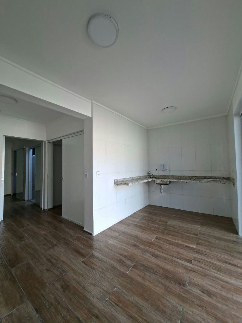 Casa em Vila Paulo Silas - 125m² | 2 dormitórios | 4 vagas - miniatura 5