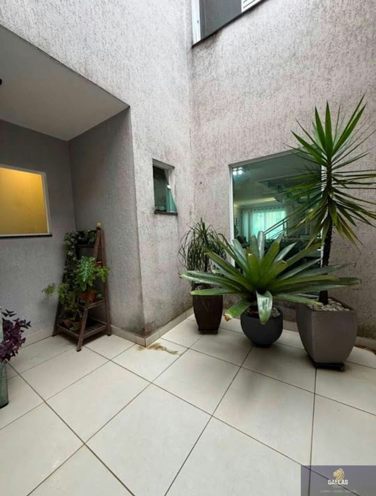 Sobrado em Vila Libanesa - 168m² | 3 dormitórios | 4 vagas - miniatura 5