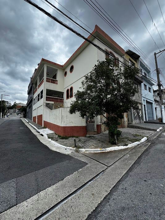 Sobrado em Parque Tomas Saraiva - 207m² | 3 dormitórios | 2 vagas - miniatura 2