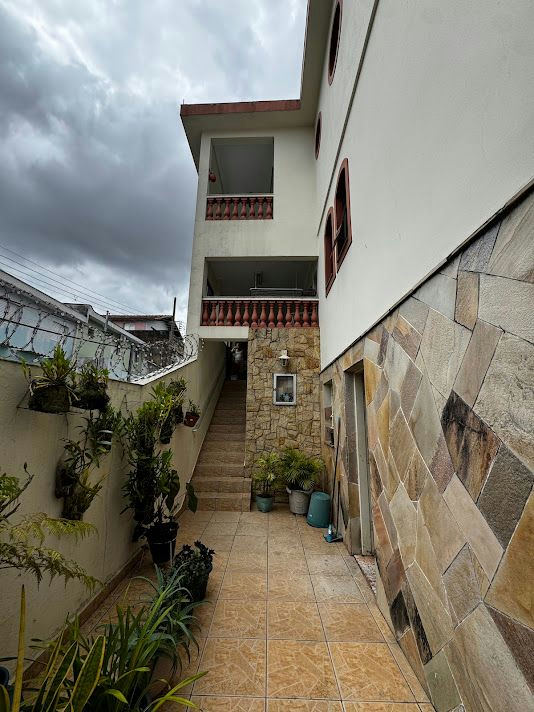 Sobrado em Parque Tomas Saraiva - 207m² | 3 dormitórios | 2 vagas - miniatura 4