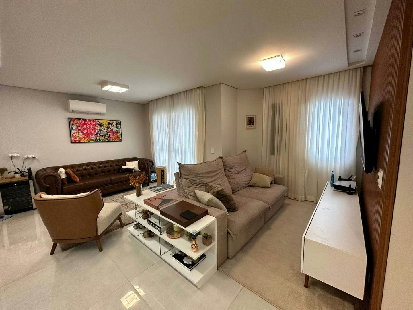 Apartamento em Vila Regente Feijó - 144m² | 3 dormitórios | 3 vagas - miniatura 2