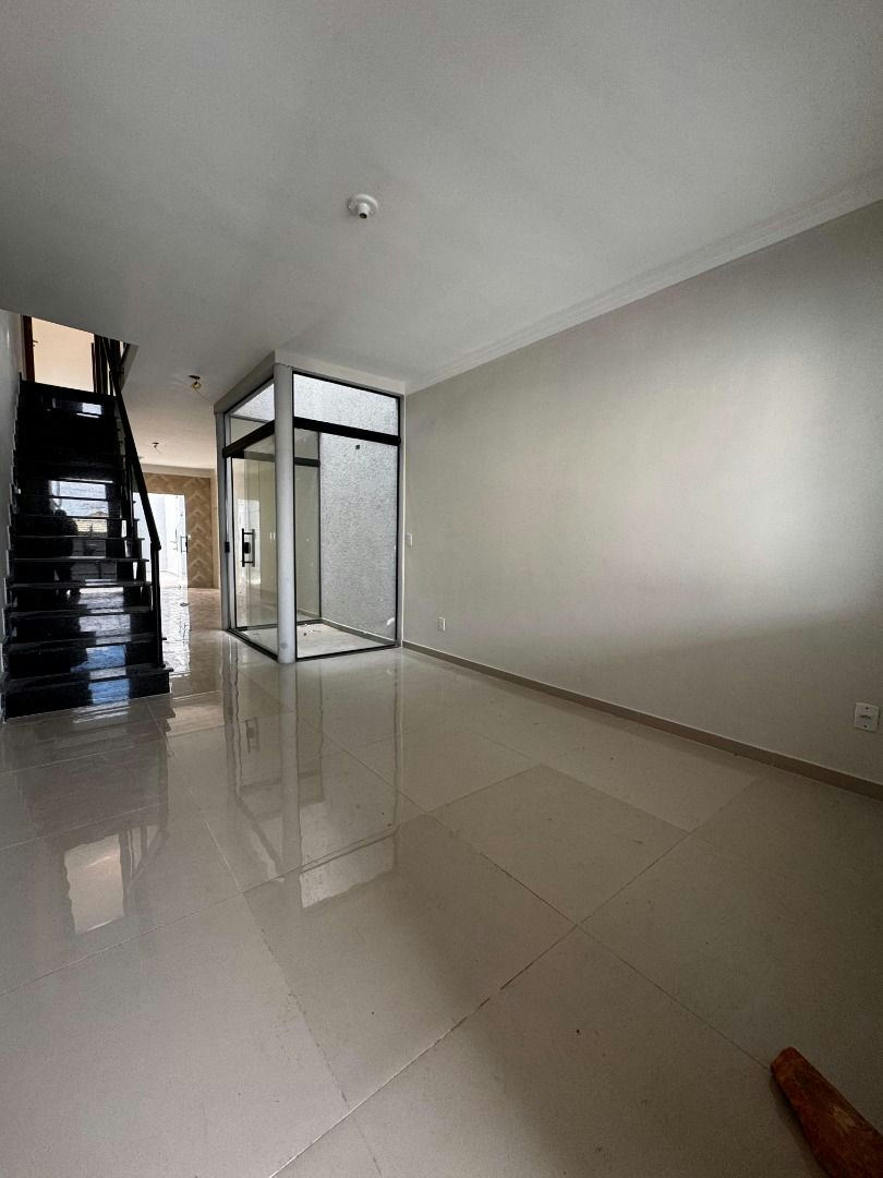 Sobrado em Vila Califórnia - 115m² | 3 dormitórios | 2 vagas - miniatura 4