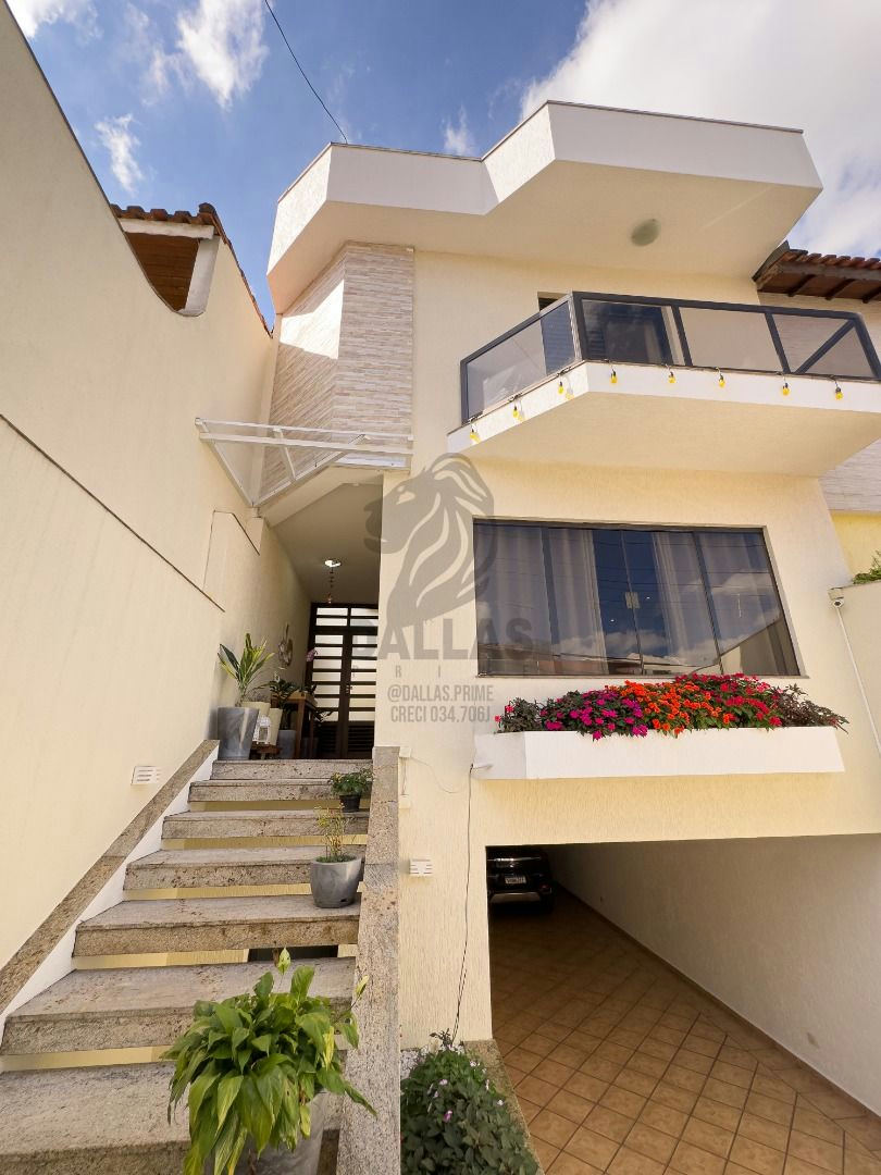 Sobrado em Vila Alpina - 320m² | 4 dormitórios | 8 vagas - miniatura 2