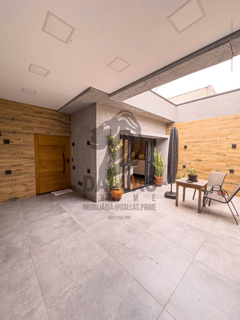 Casa em Alto da Mooca - 130m² | 3 dormitórios | 2 vagas