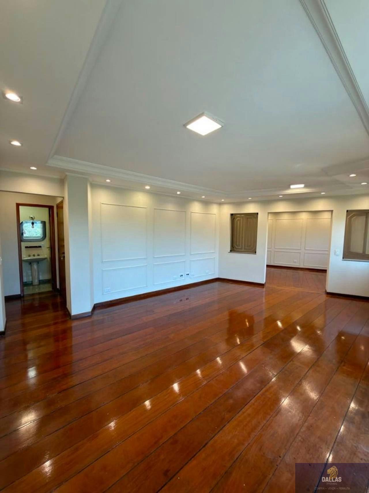 Apartamento em Vila Formosa - 184m² | 3 dormitórios | 3 vagas - miniatura 2
