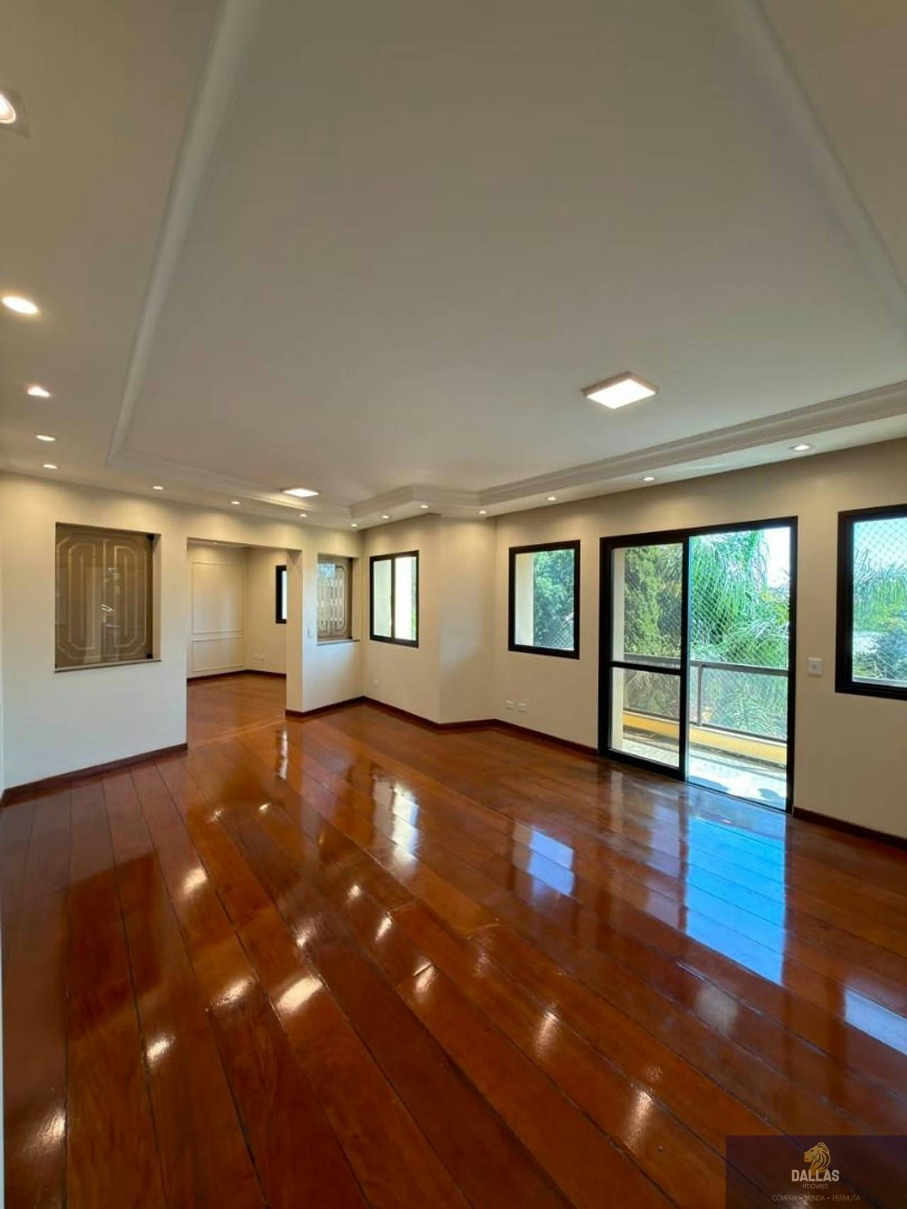 Apartamento em Vila Formosa - 184m² | 3 dormitórios | 3 vagas - miniatura 4