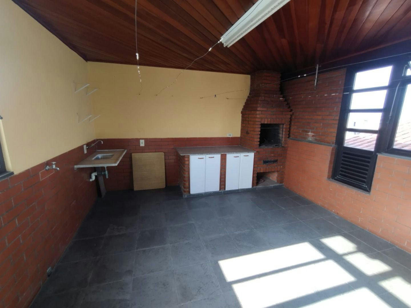 Sobrado em Vila São Nicolau - 215m² | 2 dormitórios | 2 vagas - miniatura 2