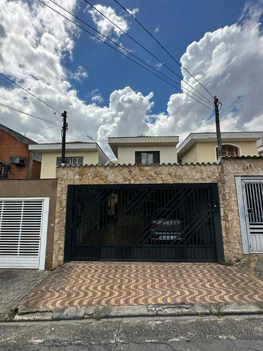Sobrado em Vila Gomes Cardim - 120m² | 3 dormitórios | 2 vagas