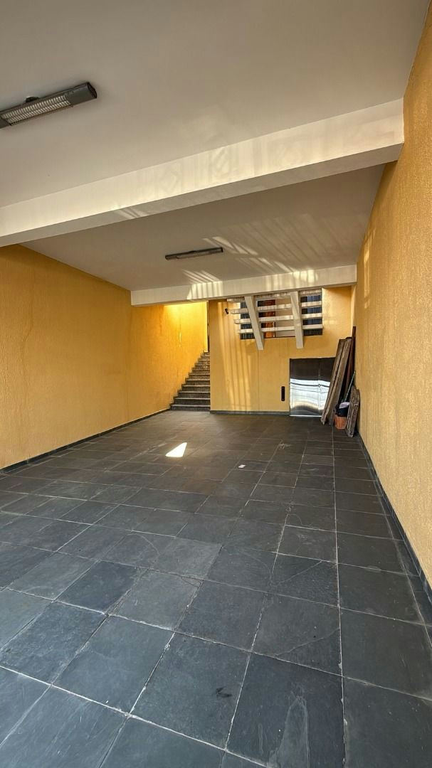 Sobrado em Vila Alpina - 210m² | 3 dormitórios | 4 vagas - miniatura 2