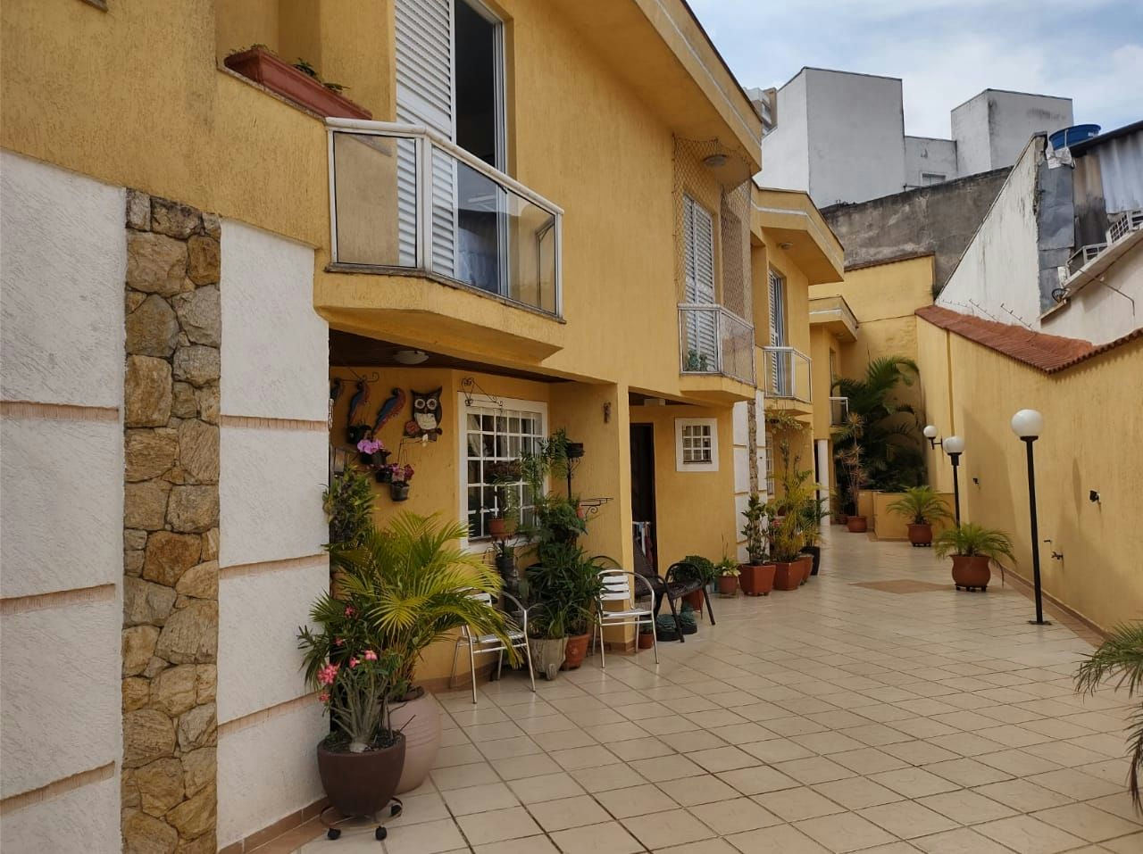 Sobrado em Vila Bertioga - 152m² | 3 dormitórios | 3 vagas
