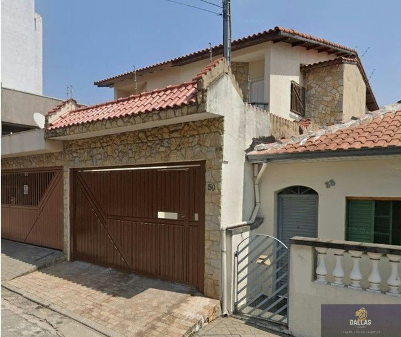 Sobrado em Vila Califórnia - 153m² | 3 dormitórios | 4 vagas