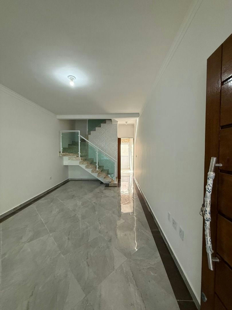 Sobrado em Parque Residencial Oratorio - 70m² | 3 dormitórios | 2 vagas - miniatura 3
