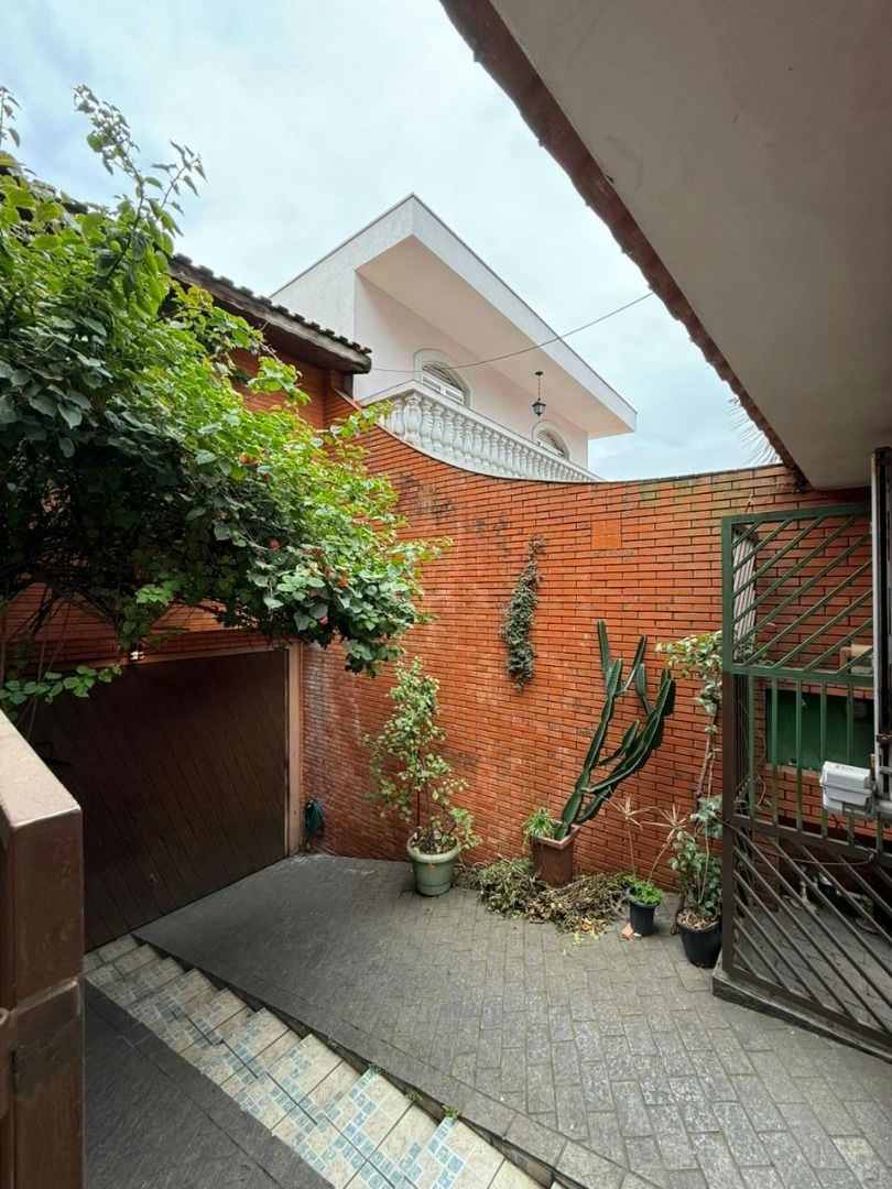 Casa em Jardim Guairaca - 214m² | 3 dormitórios | 5 vagas - miniatura 3