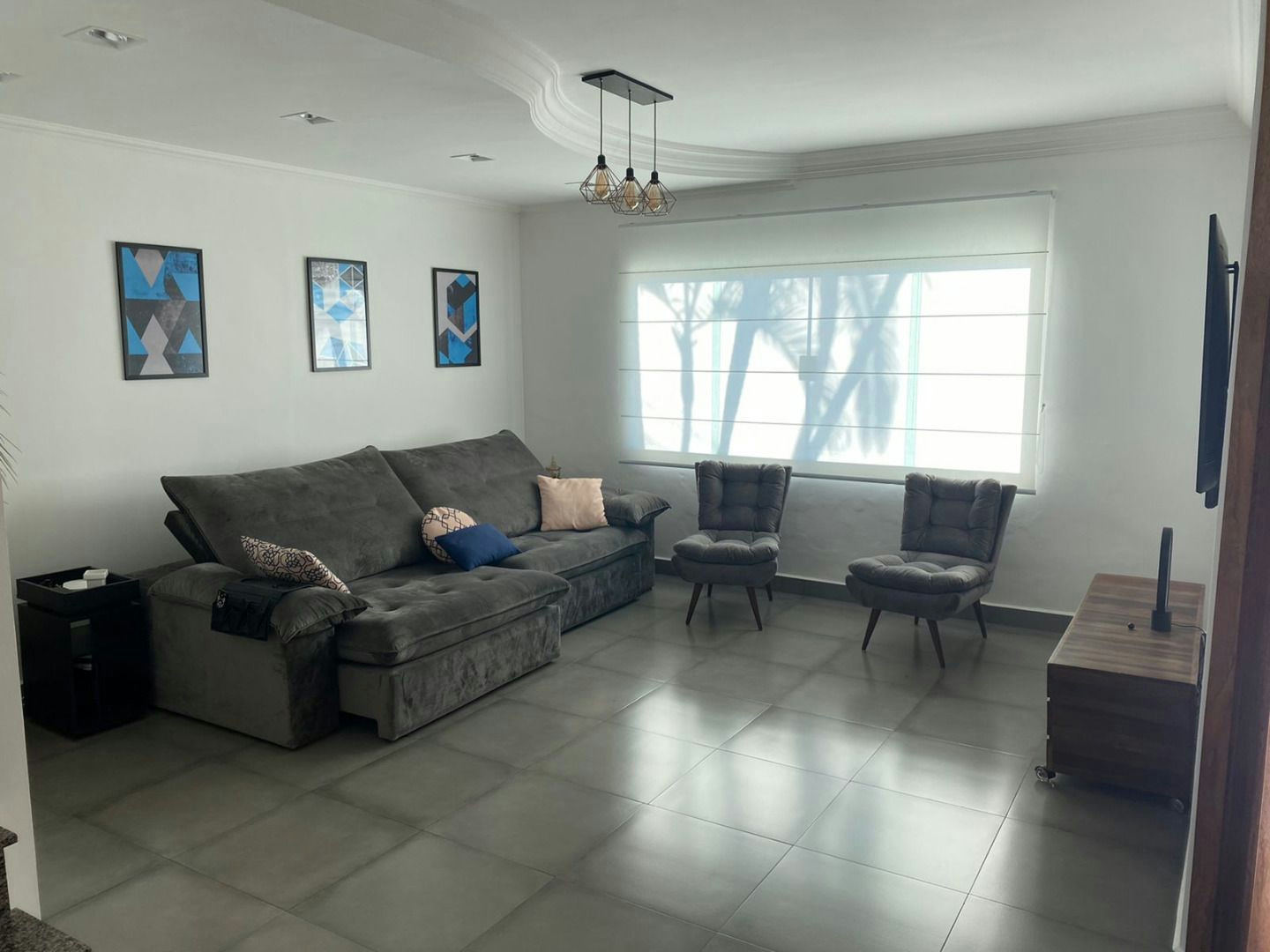 Sobrado em Parque Residencial Itapeti - 200m² | 4 dormitórios | 8 vagas - miniatura 4
