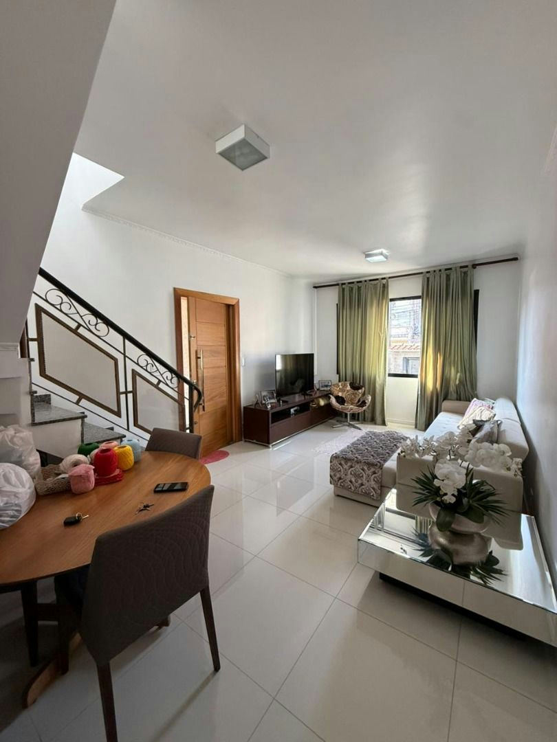 Sobrado em Vila Ema - 192m² | 3 dormitórios | 6 vagas - miniatura 4