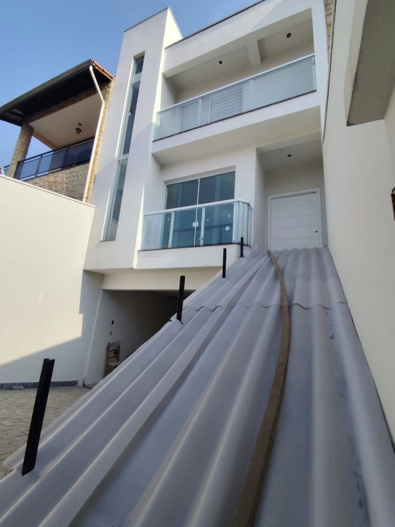 Sobrado em Vila Alpina - 342m² | 3 dormitórios | 9 vagas - miniatura 3