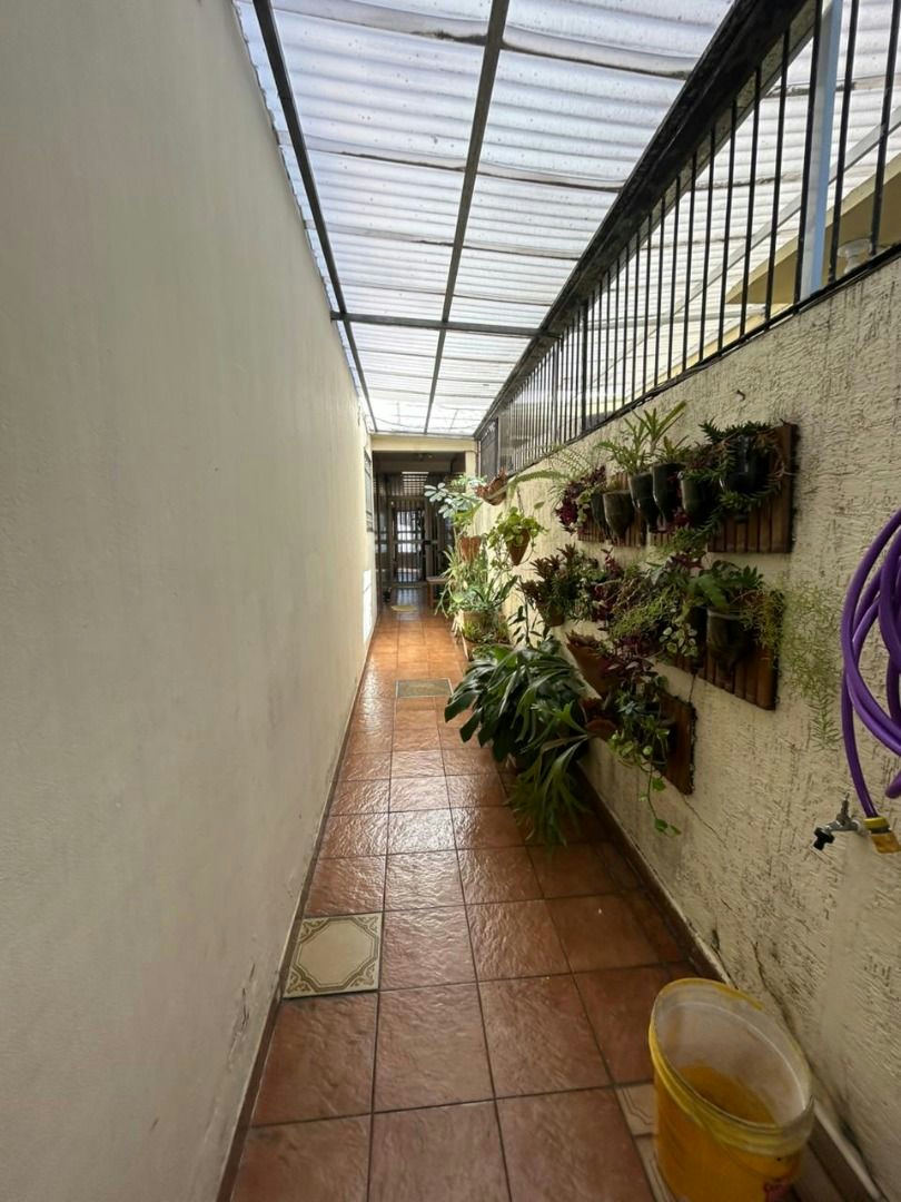 Sobrado em Jardim Guairaca - 308m² | 3 dormitórios | 3 vagas - miniatura 4