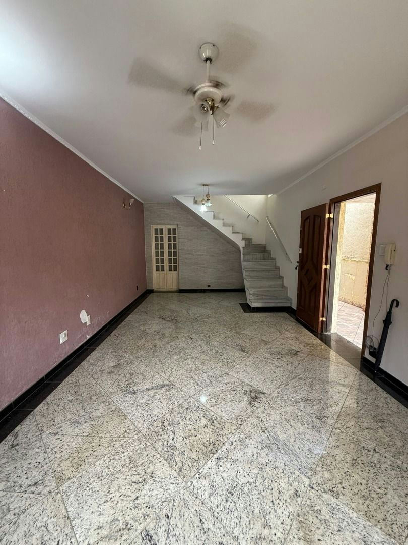 Sobrado em Parque Tomas Saraiva - 220m² | 3 dormitórios | 5 vagas - miniatura 3
