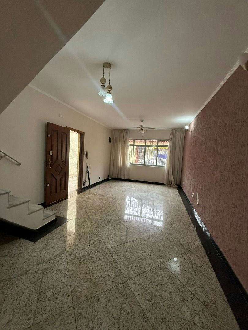 Sobrado em Parque Tomas Saraiva - 220m² | 3 dormitórios | 5 vagas - miniatura 5