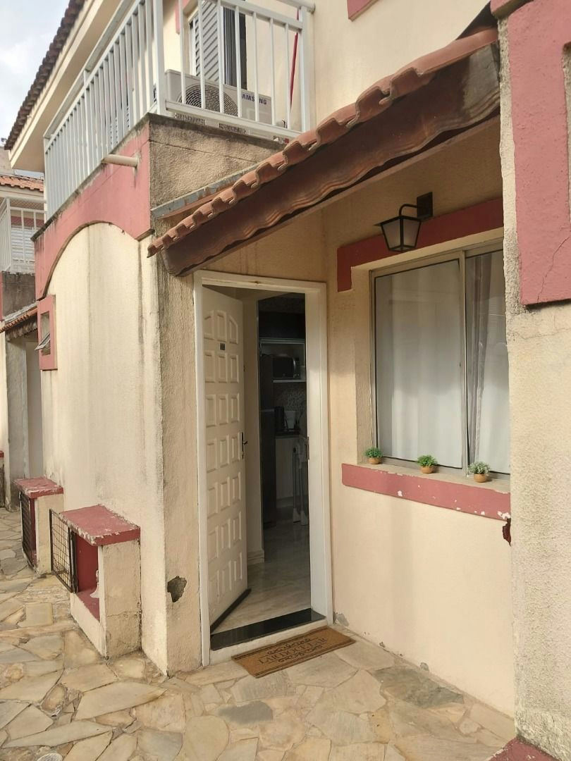 Sobrado em Jardim Guairaca - 62m² | 2 dormitórios | 1 vaga