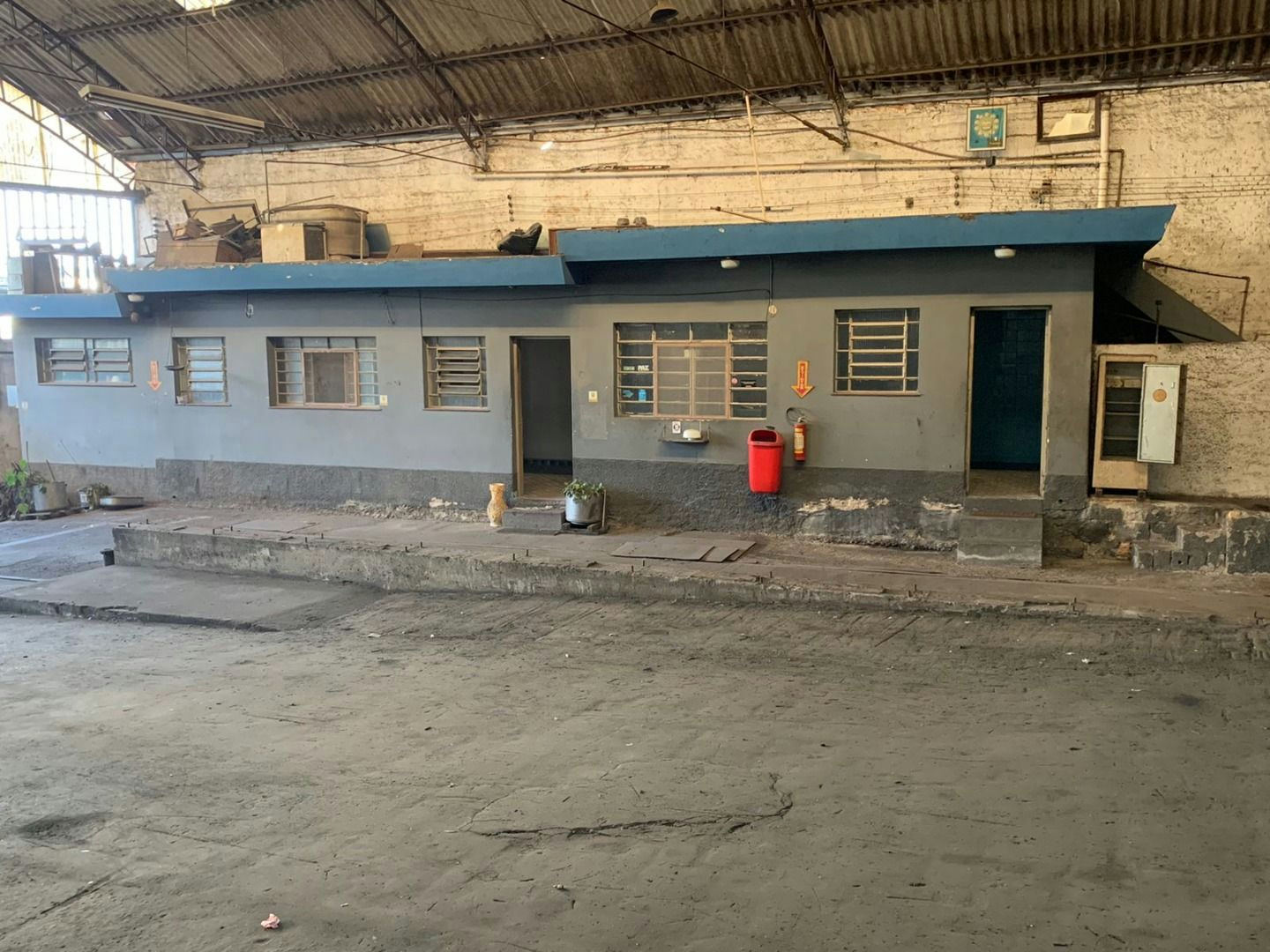 Sala Comercial em Vila Prudente (Zona Leste) - 613m² - miniatura 2
