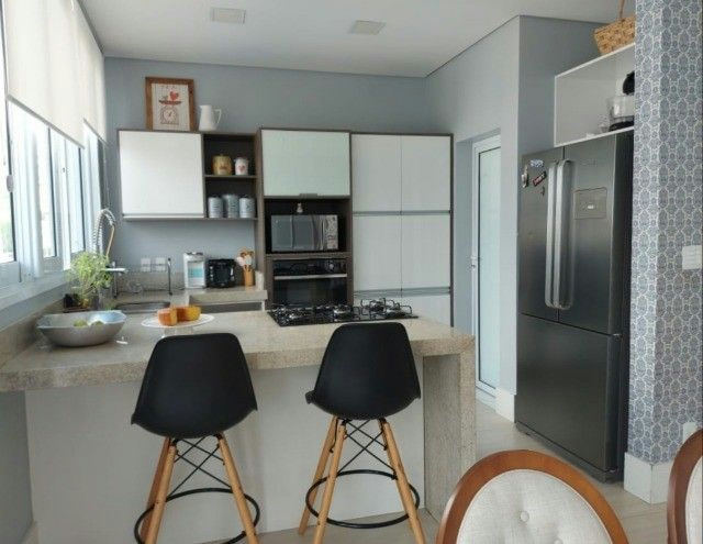 Sobrado em Parque Residencial Itapeti - 360m² | 3 dormitórios | 6 vagas - miniatura 4