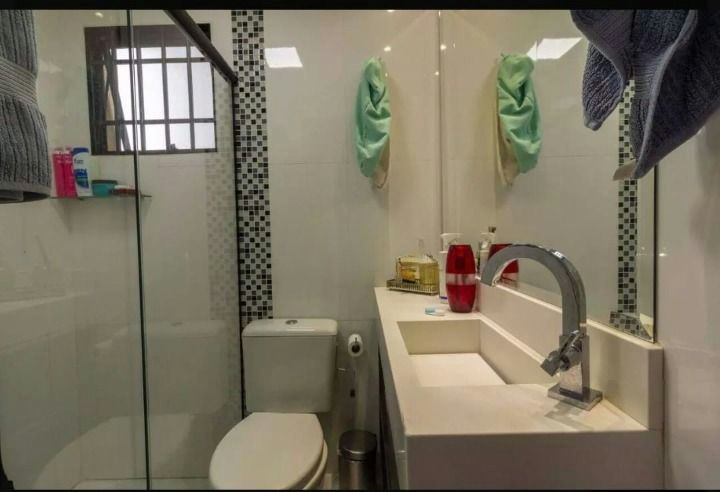 Sobrado em Utinga - 210m² | 3 dormitórios | 3 vagas - miniatura 2