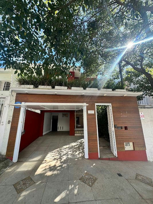 Sobrado em Vila Mariana - 232m² | 3 dormitórios | 2 vagas
