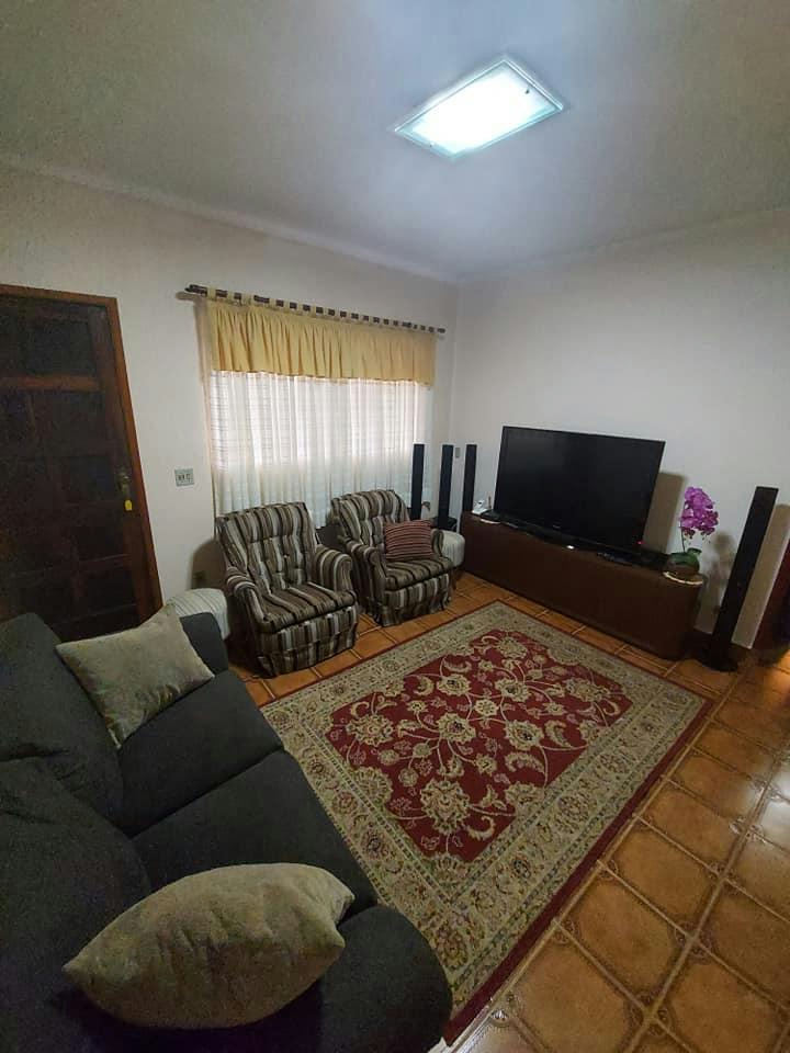Sobrado em Jardim Ana Rosa - 411m² | 5 dormitórios | 4 vagas - miniatura 3
