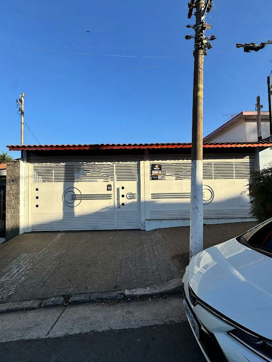 Casa em Jardim Vila Formosa - 250m² | 3 dormitórios | 6 vagas - foto 1