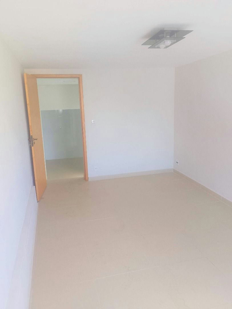 Casa em Vila Alpina - 250m² | 3 dormitórios | 3 vagas - miniatura 4