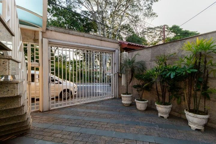Sobrado em Alto da Mooca - 218m² | 4 dormitórios | 7 vagas - miniatura 5