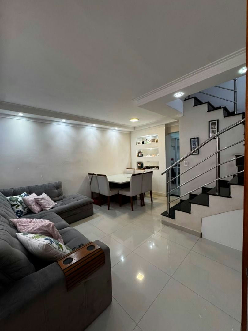 Casa em Vila Carrão - 90m² | 3 dormitórios | 1 vaga