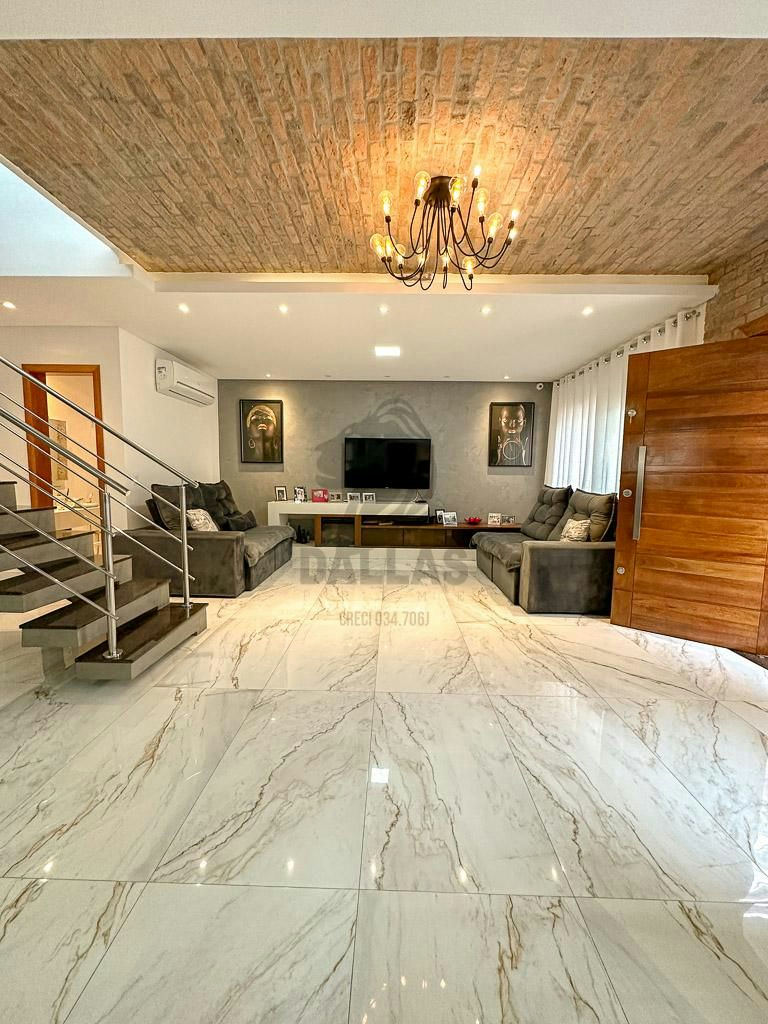 Sobrado em Água Rasa - 130m² | 2 dormitórios | 4 vagas - miniatura 2