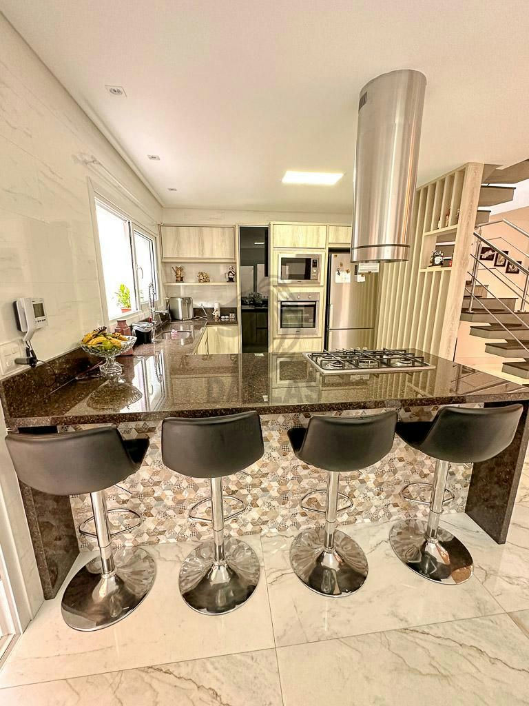Sobrado em Água Rasa - 130m² | 2 dormitórios | 4 vagas - miniatura 5