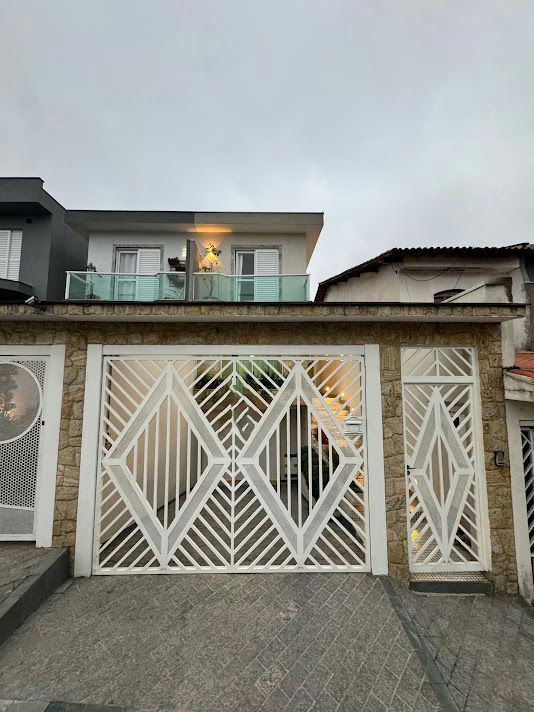 Sobrado em Vila Lúcia - 234m² | 3 dormitórios | 5 vagas - miniatura 2