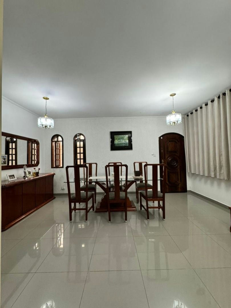 Sobrado em Vila Nova Pauliceia - 204m² | 3 dormitórios | 3 vagas - miniatura 3
