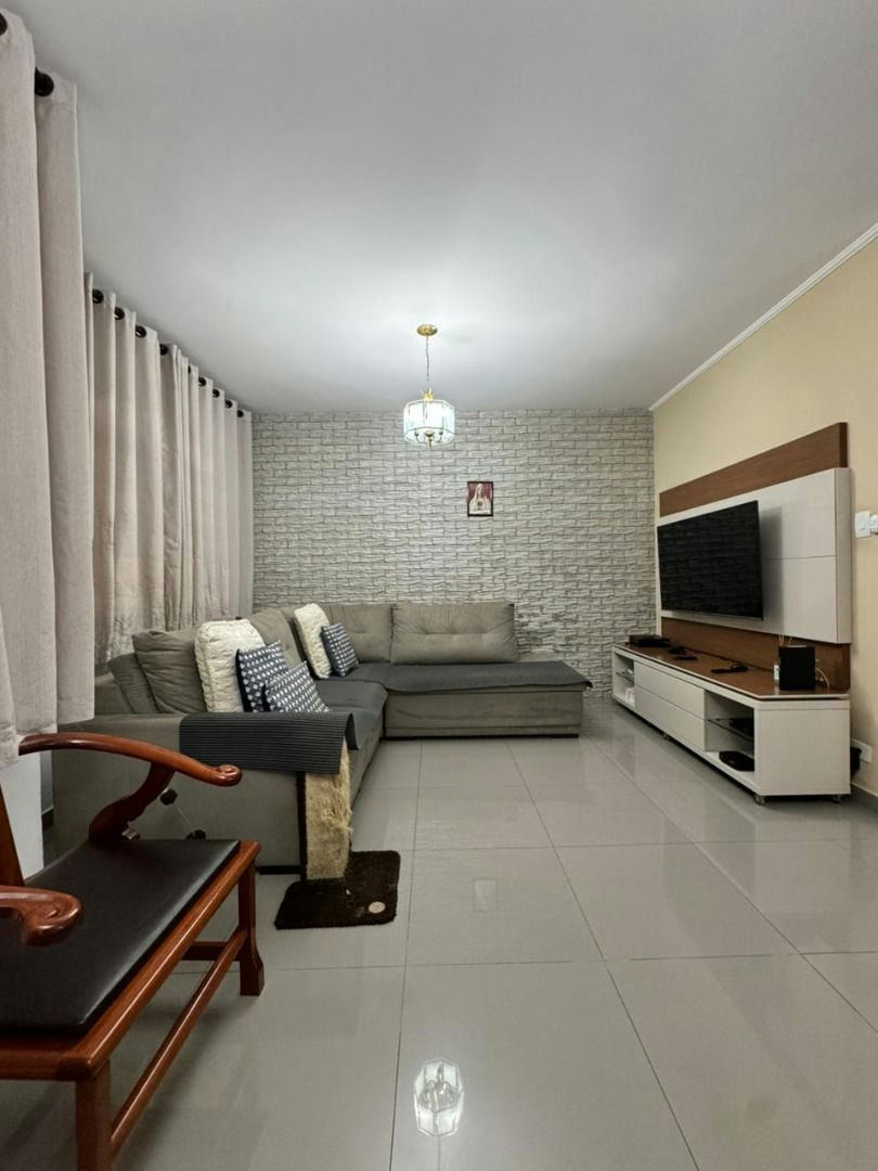 Sobrado em Vila Nova Pauliceia - 204m² | 3 dormitórios | 3 vagas - miniatura 2