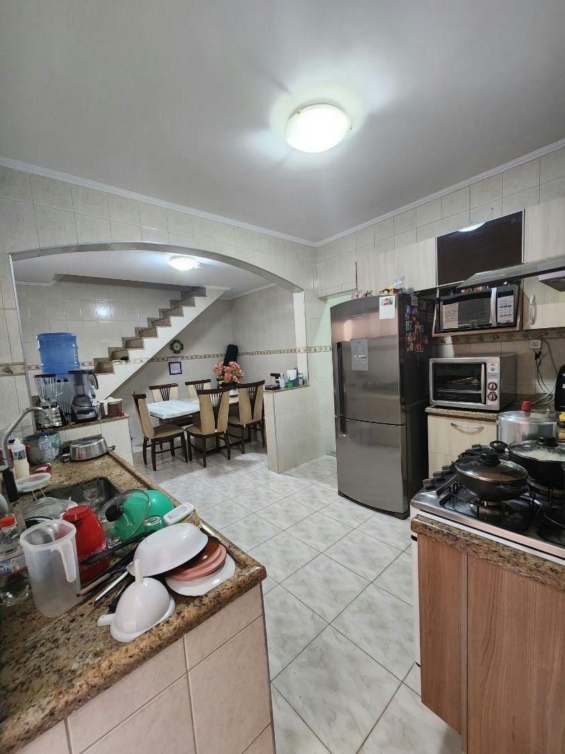 Sobrado em Vila Tolstoi - 142m² | 3 dormitórios | 3 vagas - miniatura 3