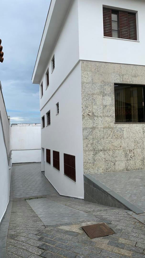 Casa em Vila Alpina - 220m² | 2 dormitórios | 3 vagas - miniatura 2