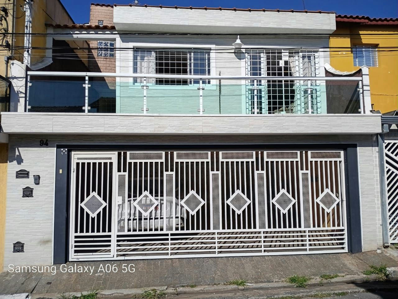 Sobrado em Parque Residencial Oratorio - 140m² | 3 dormitórios | 3 vagas
