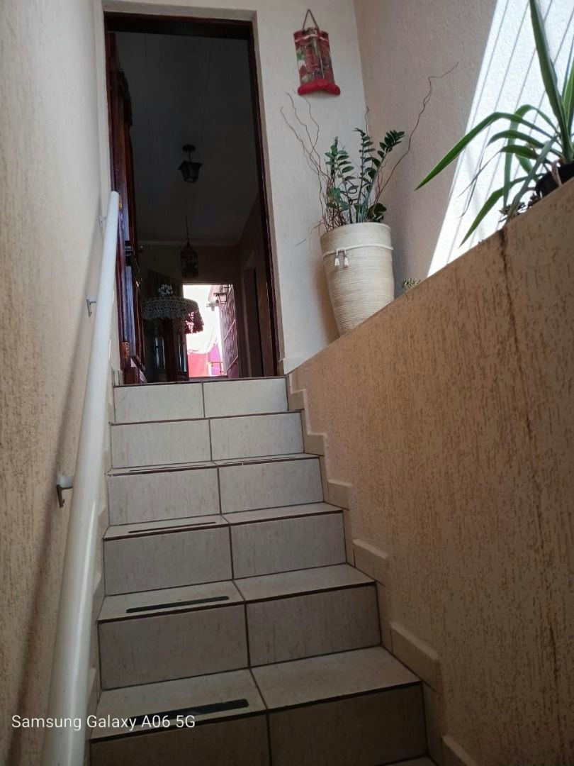 Sobrado em Parque Residencial Oratorio - 140m² | 3 dormitórios | 3 vagas - miniatura 5
