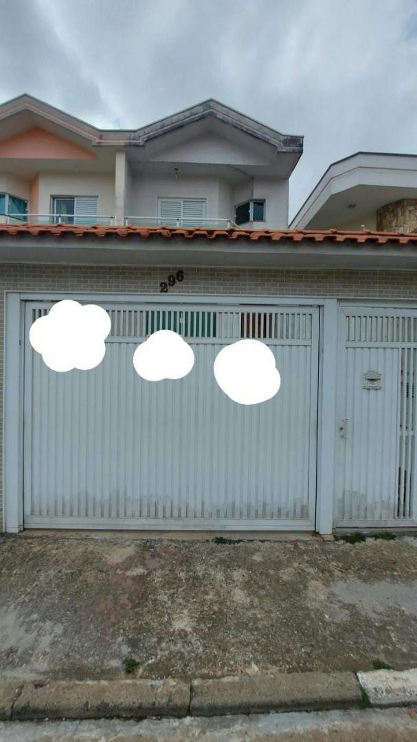 Sobrado em Vila Alpina - 268m² | 3 dormitórios | 8 vagas