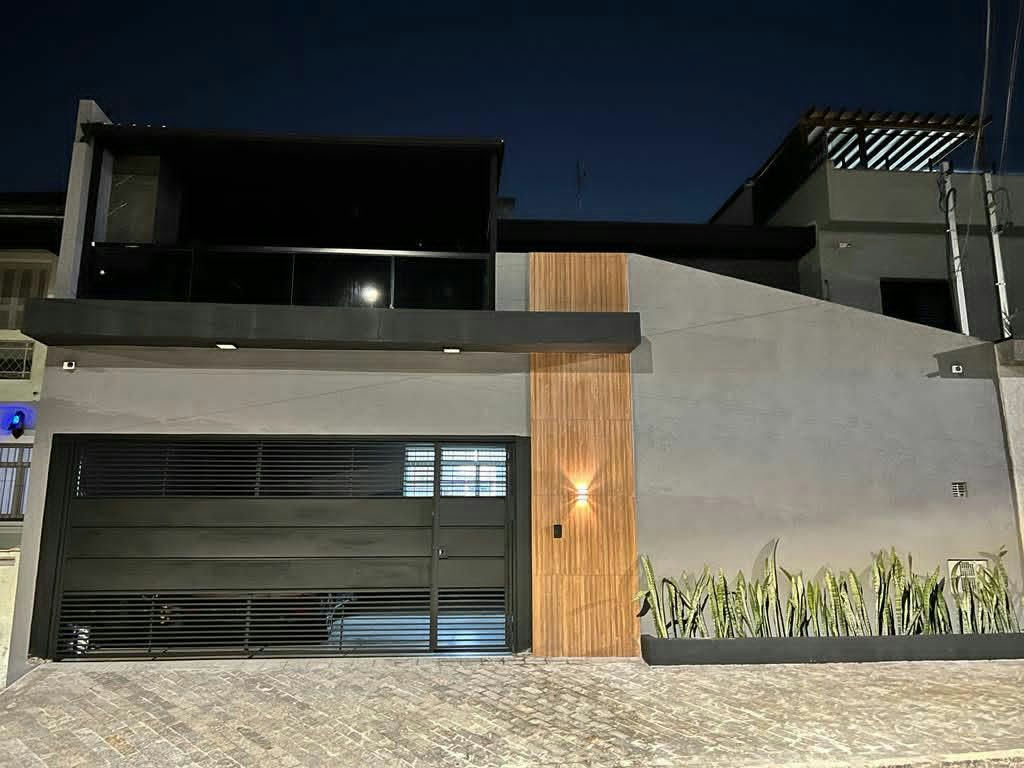 Sobrado em Tatuapé - 200m² | 3 dormitórios | 3 vagas
