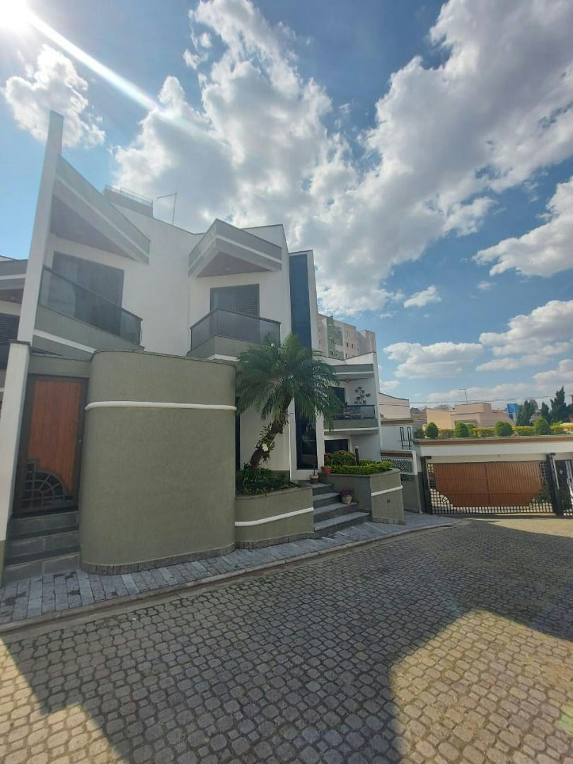 Sobrado em Vila Prudente (Zona Leste) - 229m² | 3 dormitórios | 4 vagas - miniatura 2