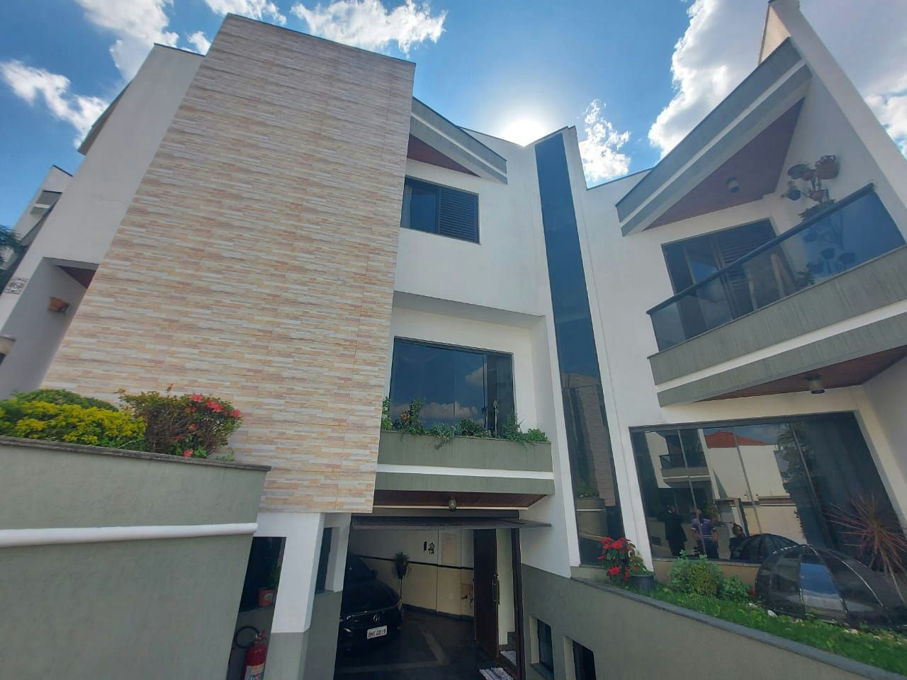 Sobrado em Vila Prudente (Zona Leste) - 229m² | 3 dormitórios | 4 vagas