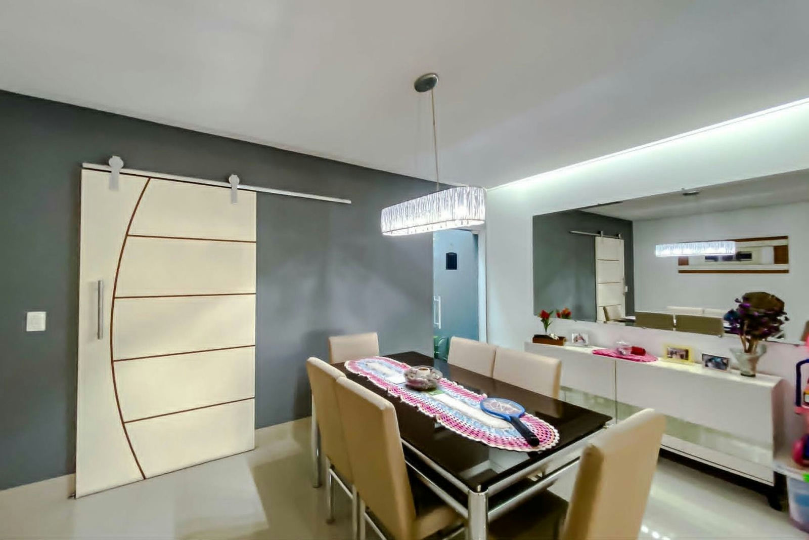 Sobrado em Parque Sevilha - 200m² | 3 dormitórios | 4 vagas - miniatura 3