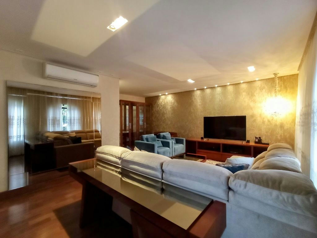 Casa em Vila Santo Estevão - 369m² | 3 dormitórios | 4 vagas - miniatura 4