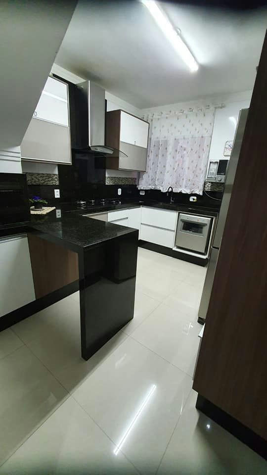 Sobrado em Cidade Continental - 140m² | 4 dormitórios | 3 vagas - miniatura 2